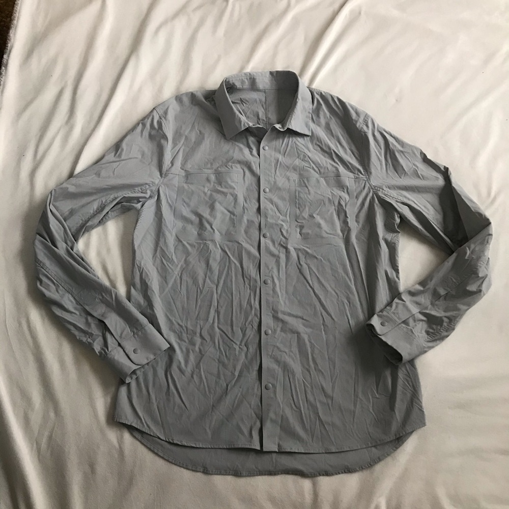 LULULEMON MENS BUTTON DOWN SHIRT GREY